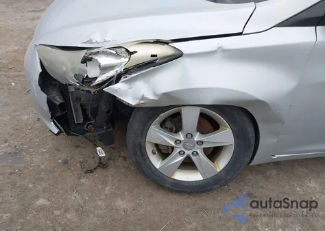 2013 Hyundai Elantra Gls z USA, uszkodzony, nr VIN 5NPDH4AE8DH274678